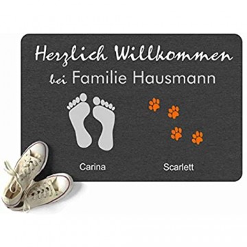 Fußmatte Füße Pfoten Teppich mit Vor- & Familien Namen grau anthrazit Geschenk Hund Katze Umzug personalisiert Fußabdruck Idee aussen innen waschbar lustig